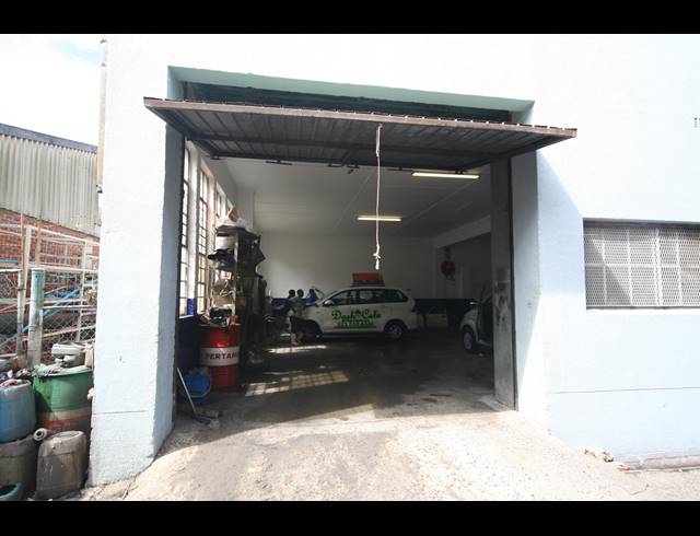 481M² FACTORY TO LET IN PAARDEN EILAND